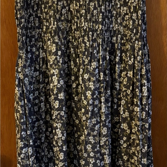Madewell Melody Smocked Midi Dress in Floral size M - Picture 2 of 5